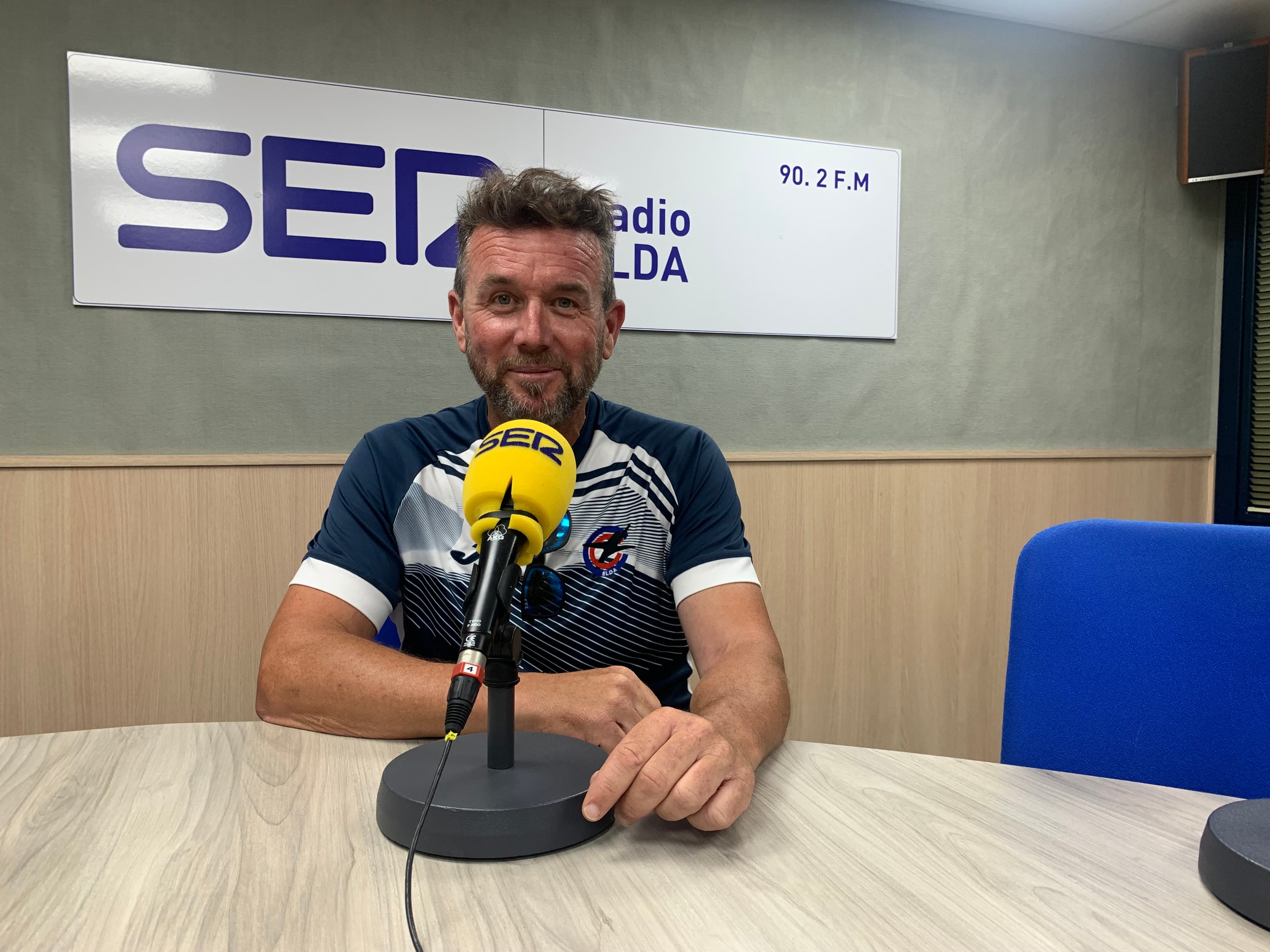 Paco Torres, director de la escuela de Tenis del Club de Campo de Elda