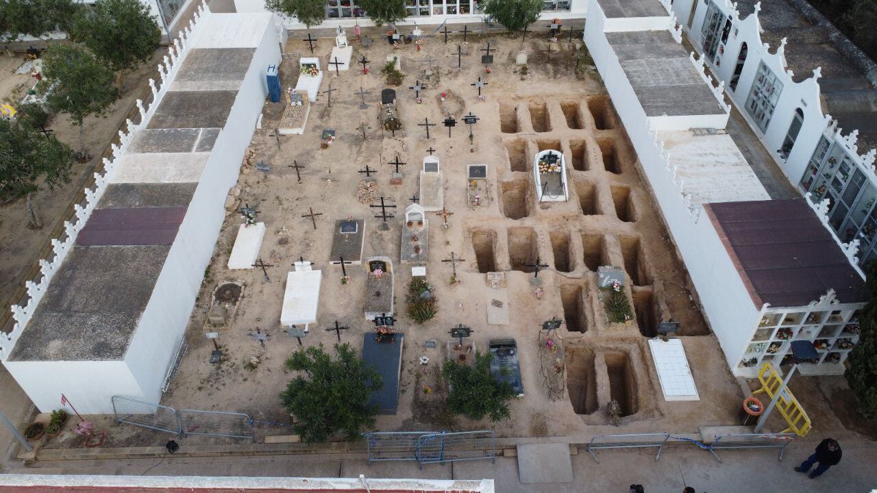 Imagen de archivo de excavaciones en el cementerio de Formentera