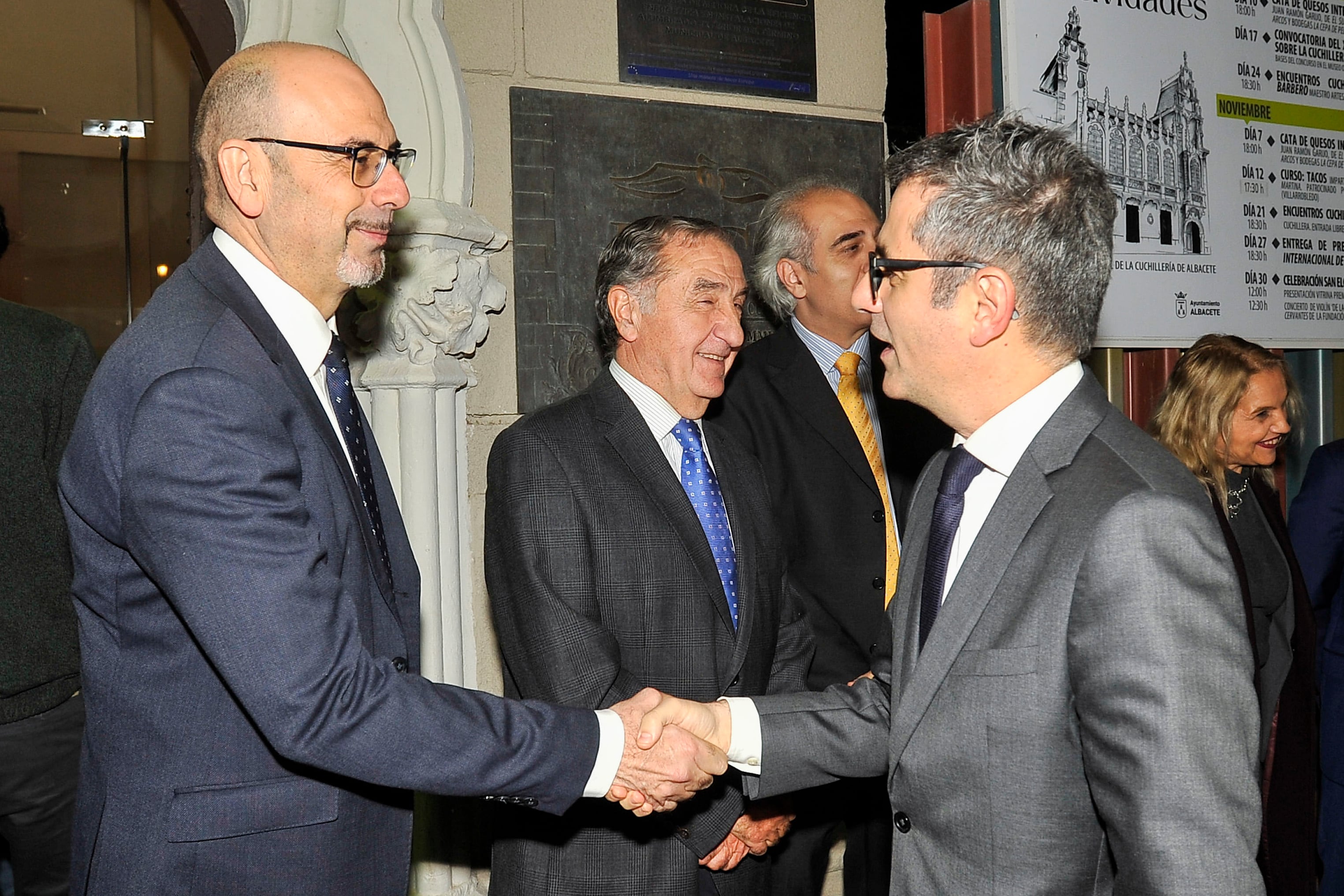 ALBACETE, 05/11/2025.- El ministro de la Presidencia, Justicia y Relaciones con las Cortes, Félix Bolaños (d), junto al presidente del Foro Judicial Independiente, Fernando Portillo (i), en la inauguración del XXI Congreso de Foro Judicial Independiente, que reúne a 125 jueces y magistrados asociados bajo el lema &#039;La independencia judicial en tiempos de cambio&#039;. EFE/ Manu
