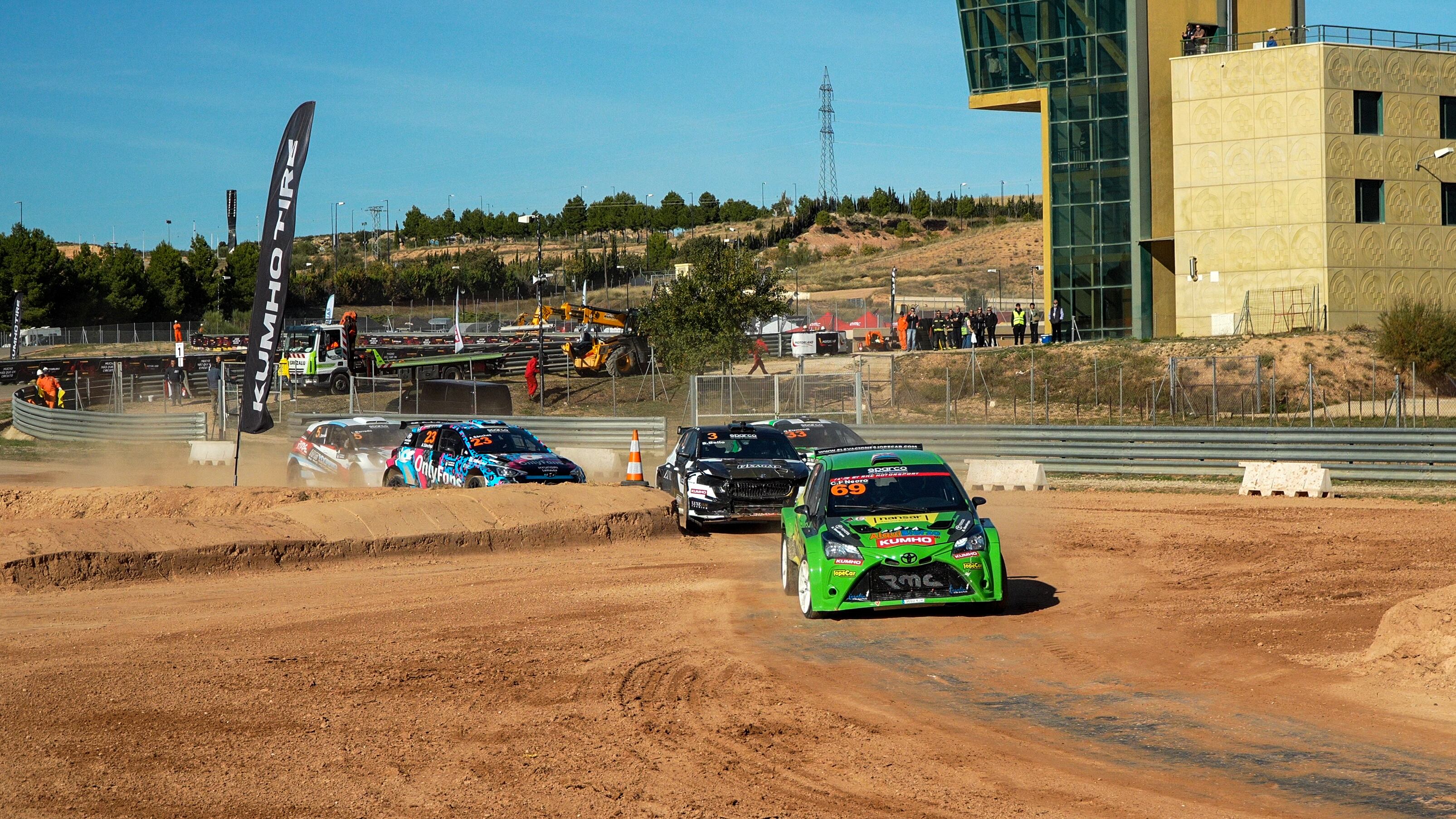 El piloto berciano alcanzó el segundo puesto en la clasificación