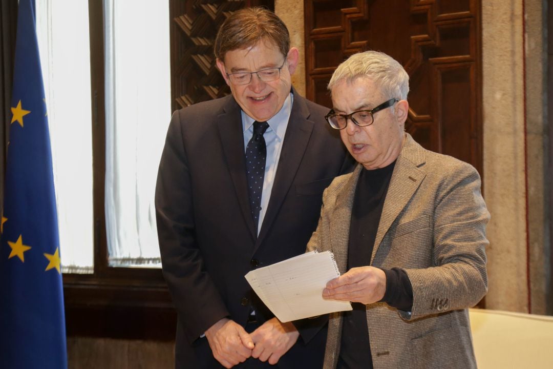 El president Ximo Puig y el escritor Ferran Torrent