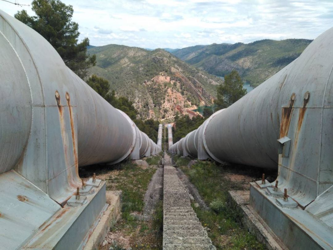 Tubería de bombeo del Trasvase Tajo-Segura.