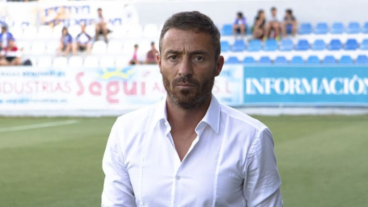 León estrena el I Congreso de Entrenadores de Fútbol