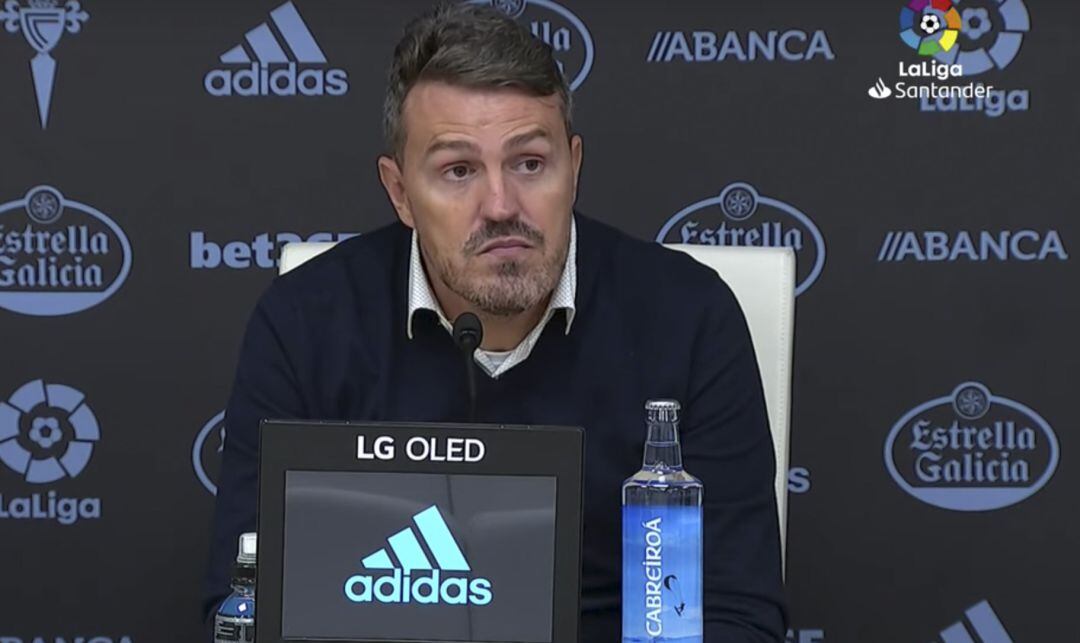 Óscar García durante una rueda de prensa