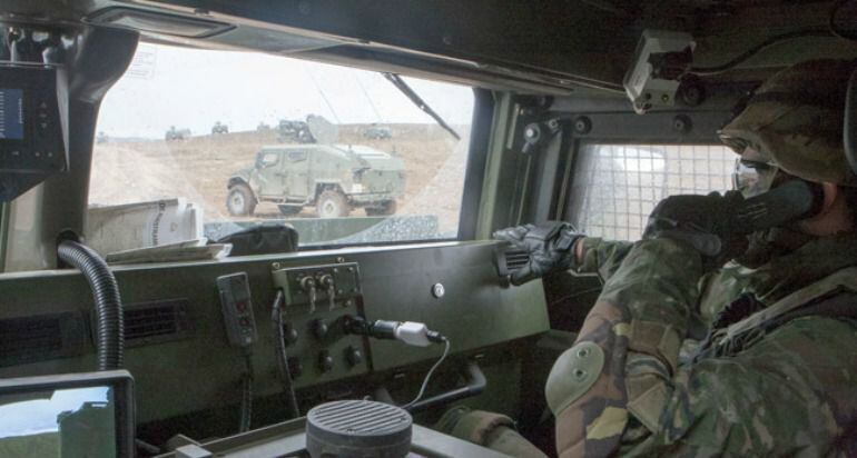 Un coche del Ejército durante una operación.