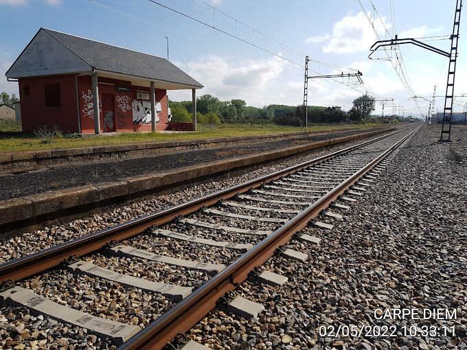 Línea ferroviaria en Dehesas