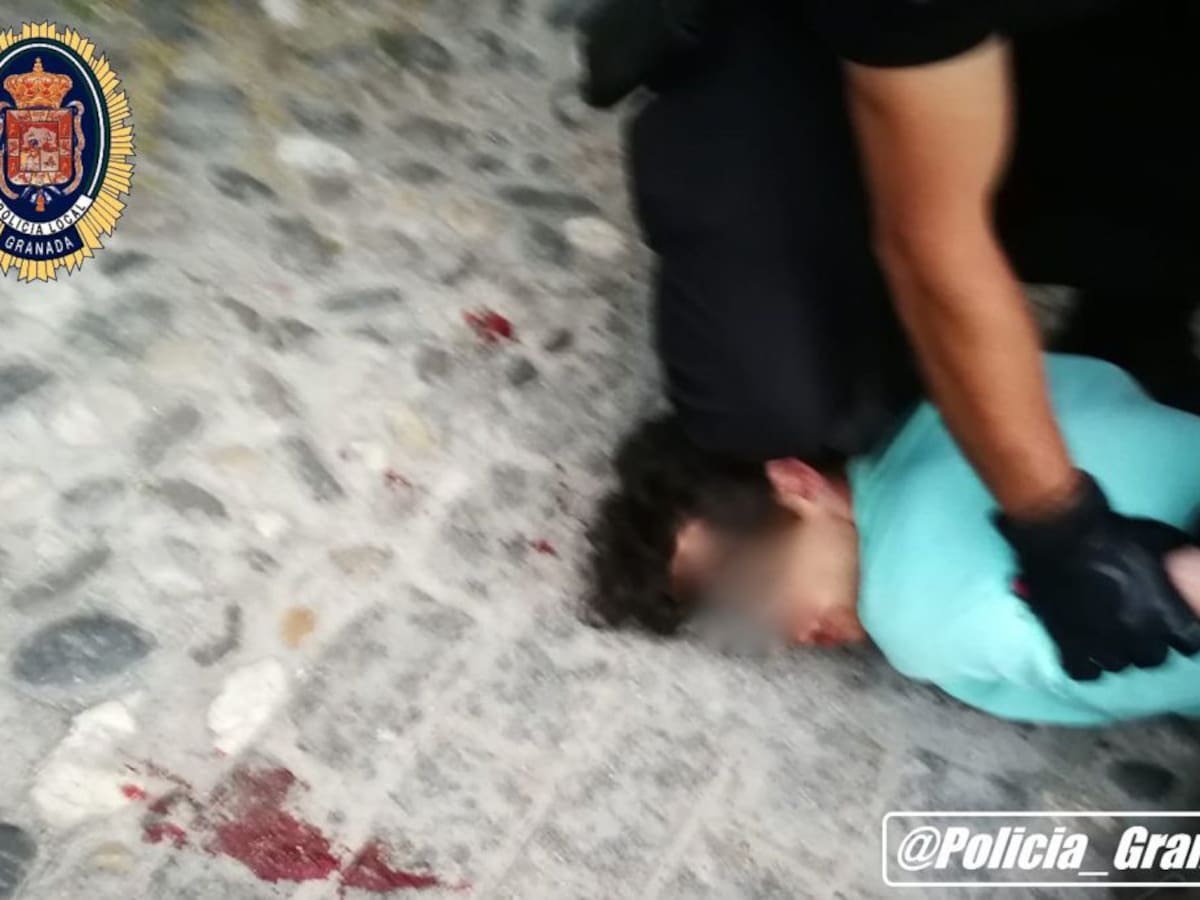 Herida 'muy grave' una mujer tras recibir de su expareja 'múltiples puñaladas'