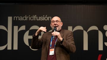 Toni Massanés: "Si dejamos de cocinar, ¿dejaremos de ser humanos?"