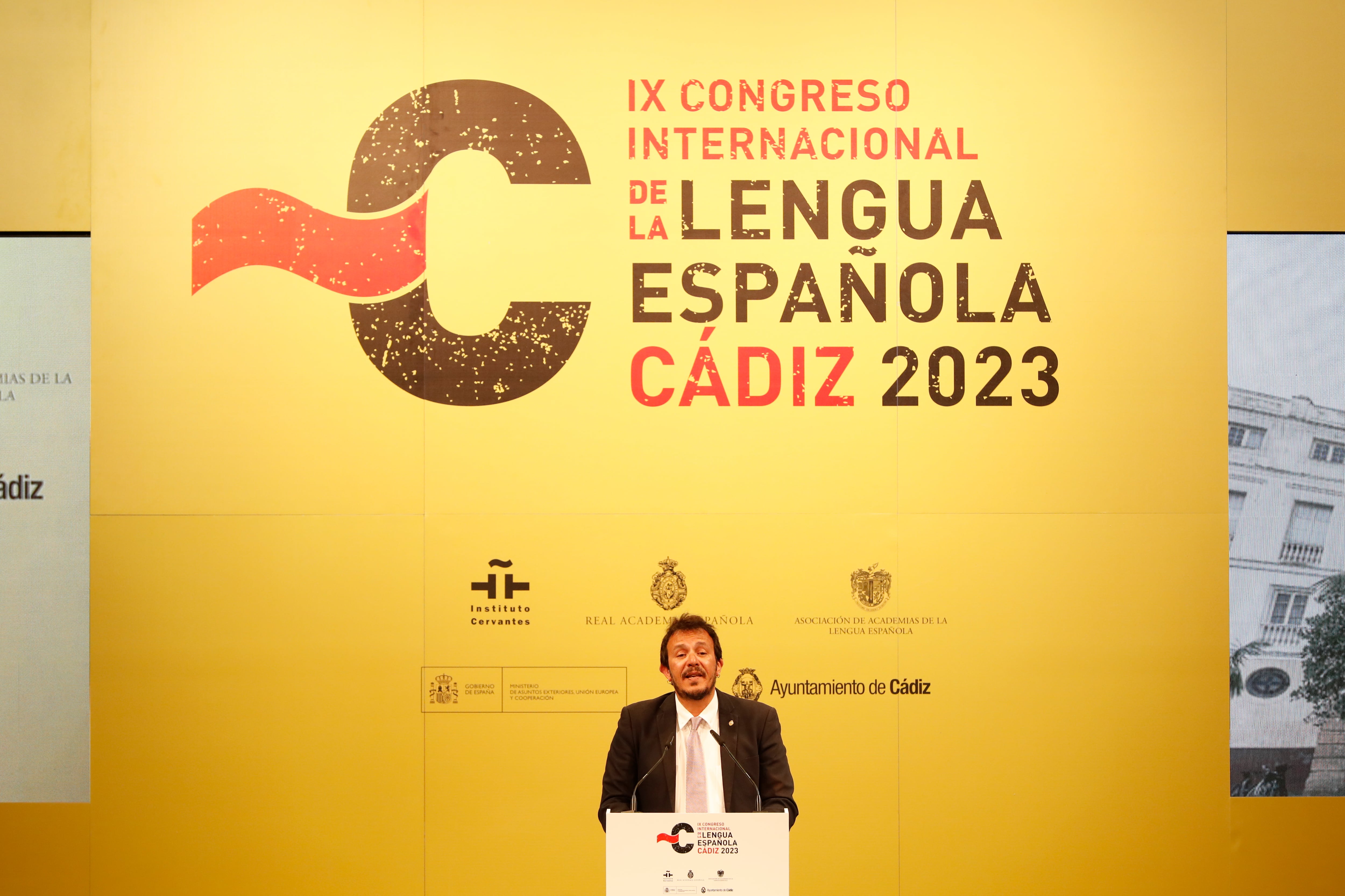 GRAFAND9381. CÁDIZ, 27/03/2023.- El alcalde de Cádiz, José María González durante la inauguración de la IX edición del Congreso Internacional de la Lengua Española (CILE). EFE/ Jorge Zapata
