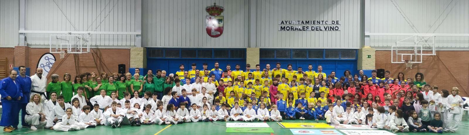 Cerca de 300 deportistas se dan cita en Morales del Vino en la fiesta de inicio de temporada