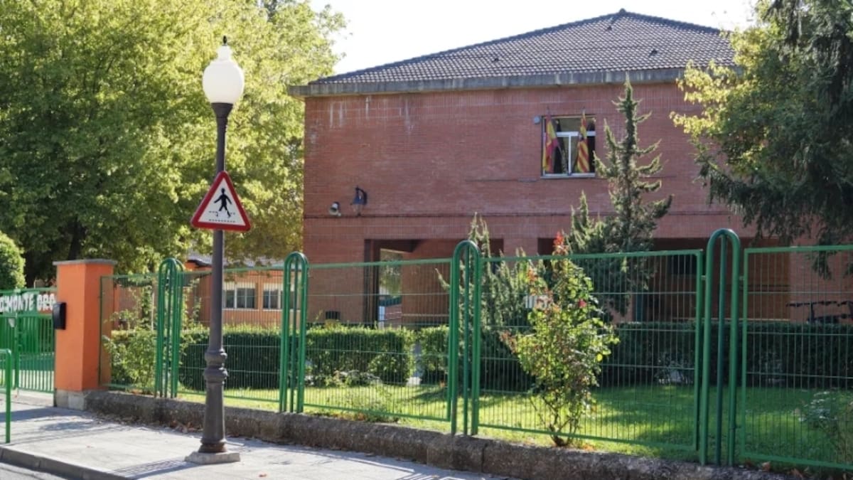 Familias que quedan fuera del sorteo piden la apertura de una segunda vía de infantil en el CEIP Monte Oroel de Jaca