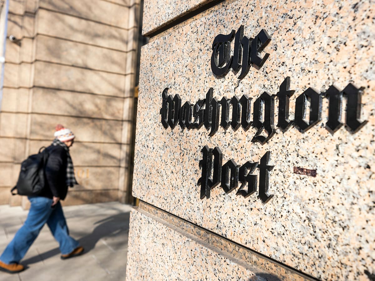 Dimite el director ejecutivo del 'Washington Post' tras el despido masivo de trabajadores