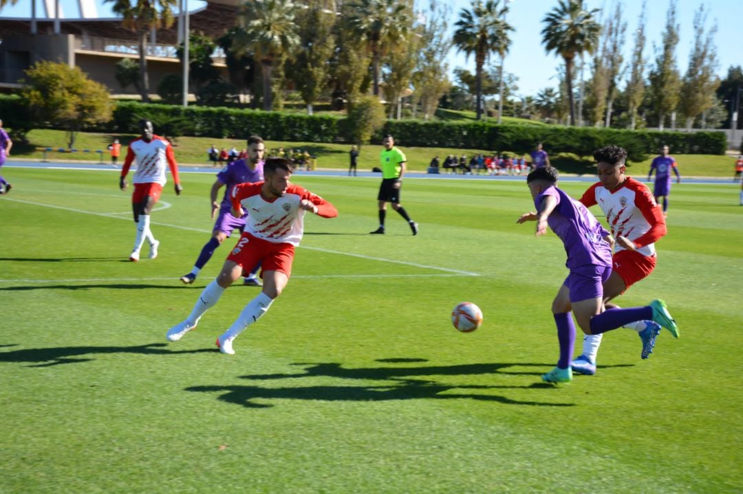 Al Real Jaén le faltó fortuna en Almería y sólo pudo conseguir un punto