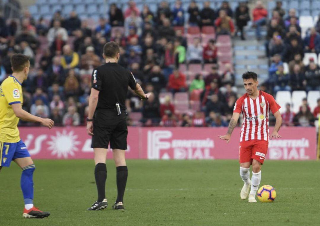 Gaspar Panadero muy cerca de jugar en el Cádiz