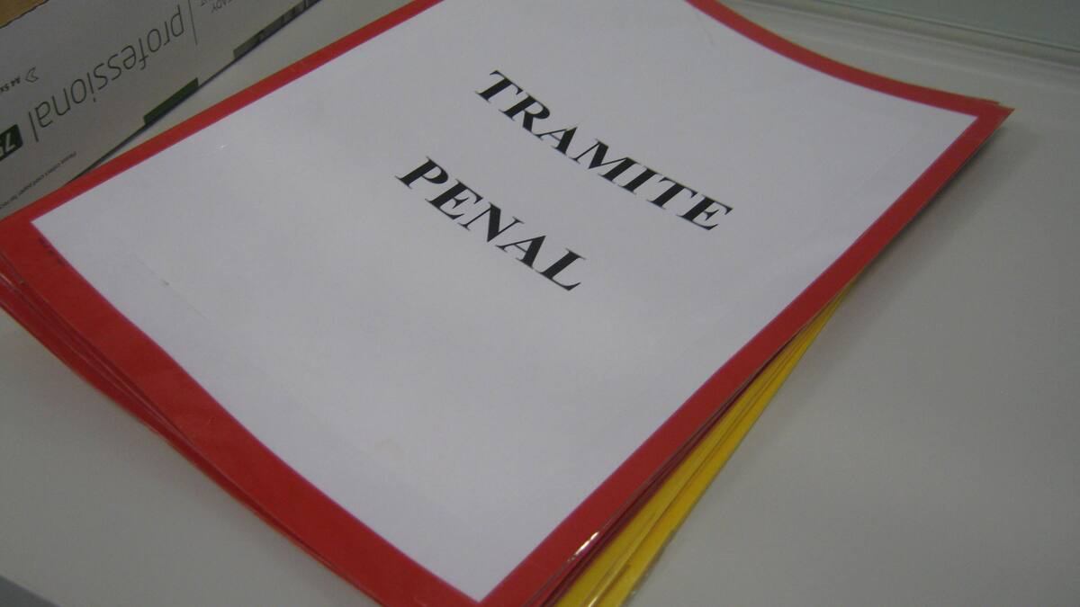 Piden entre dos y cuatro años de cárcel para el exalcalde de Benuza, Agapito Encina, por supuesto acoso laboral a una funcionaria municipal