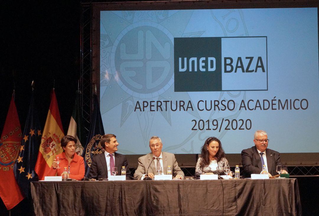 Apertura curso académico UNED Baza