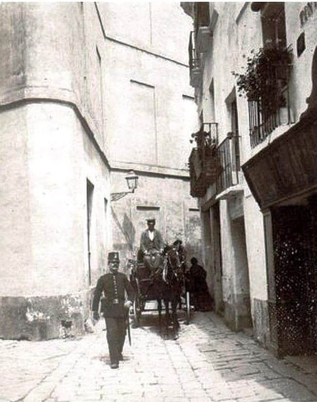 Imagen de la antigua calle Tintores en 1890