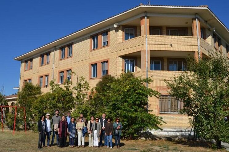 Visita de los parlamentarios al COA de Marcilla