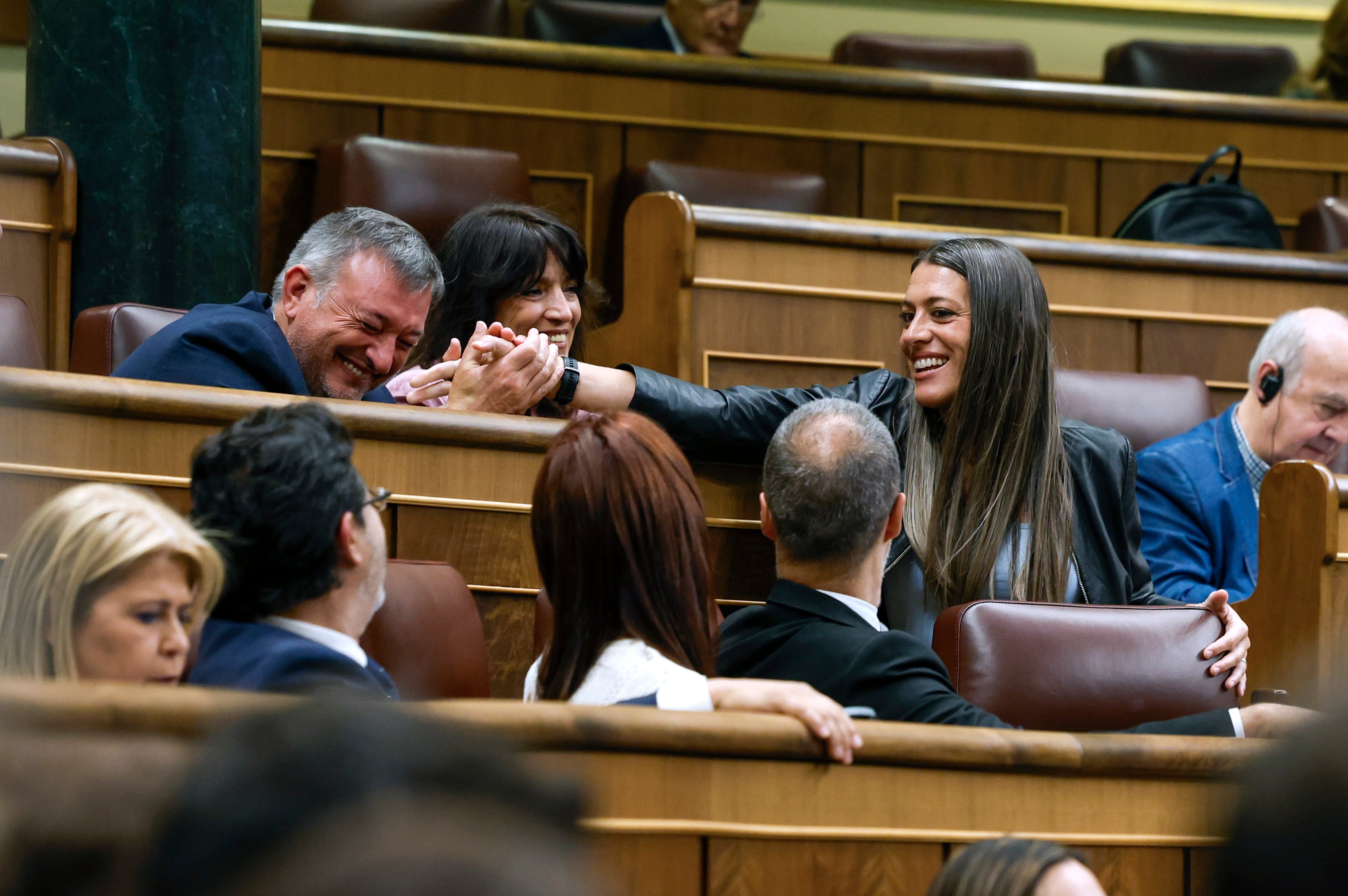 La portavoz de Junts, Míriam Noguera, tras intervenir en el pleno del Congreso que ha aprobado definitivamente la ley de amnistía