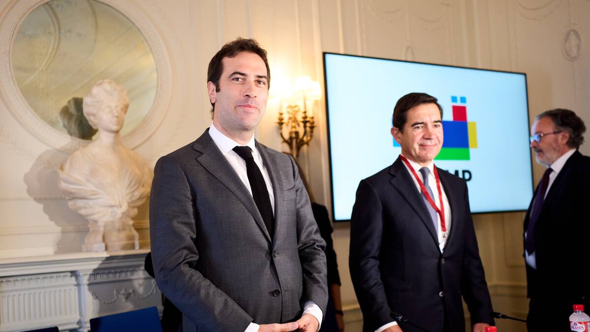 El Gobierno interviene en la OPA del BBVA sobre el Sabadell