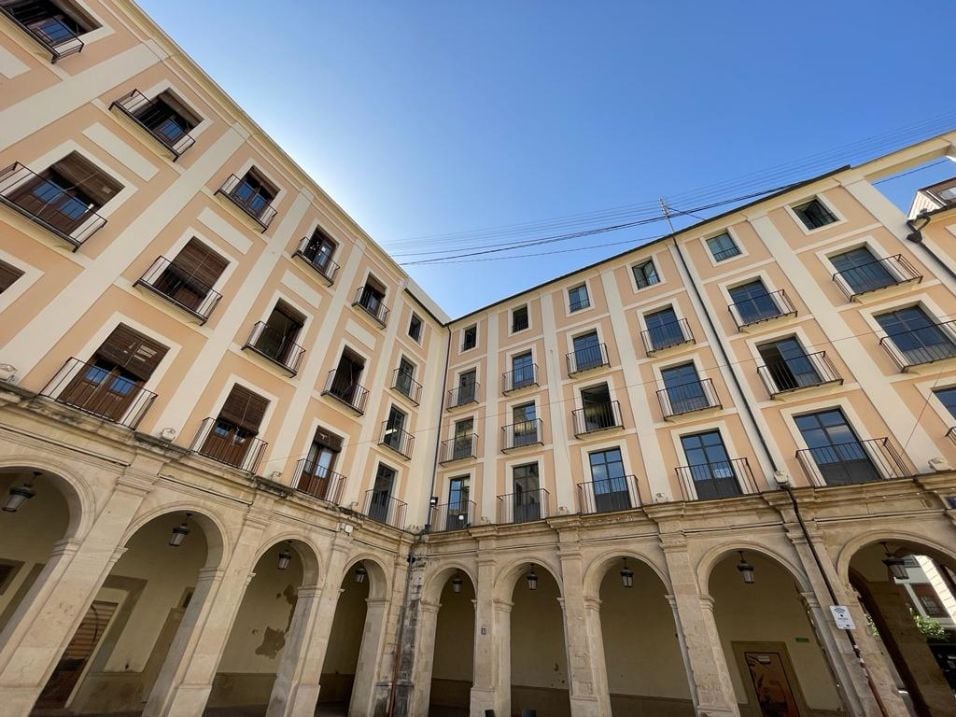 Fachada Plaça de Dins de Alcoy