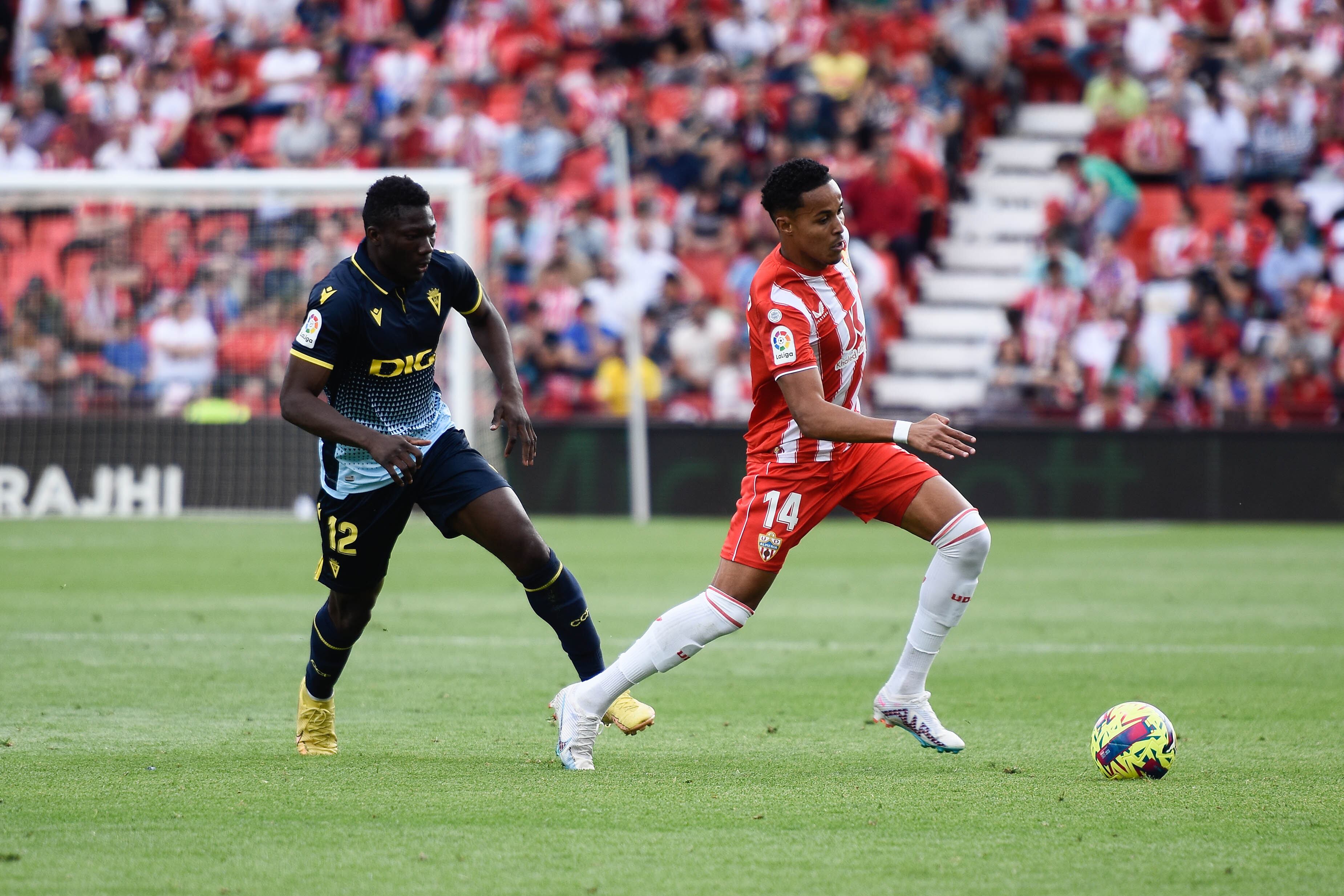 Lázaro Vinicius en la segunda mitad del partido contra el Cádiz.