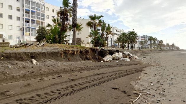 Rincón de la Victoria donde la playa se ha visto afectada por la cercanía de un carril-bici y donde se aportará arena