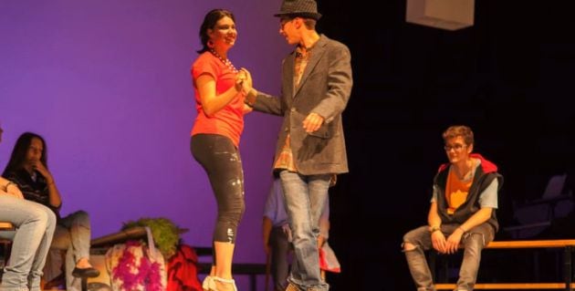 Los alumos de la Cruz Novillo realizan cada curso un montaje teatral con los que han conseguido ya varios premios.