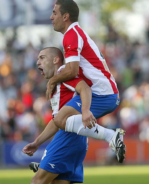 La goleada del Girona al Alicante les sirve para liderar la Liga Adelante
