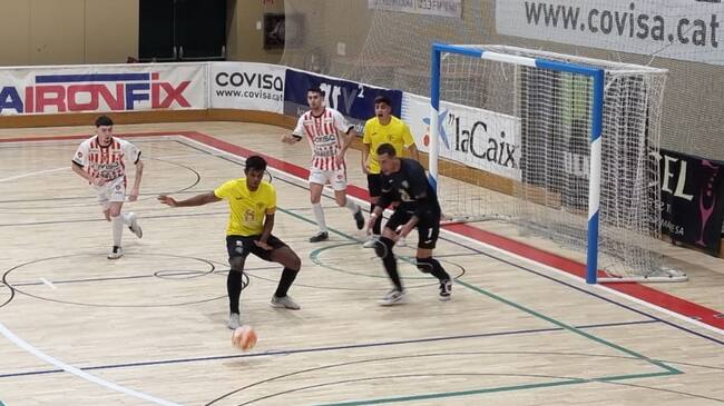 El Nueva Elda Finetwork ha perdido la imbatibilidad en Manresa