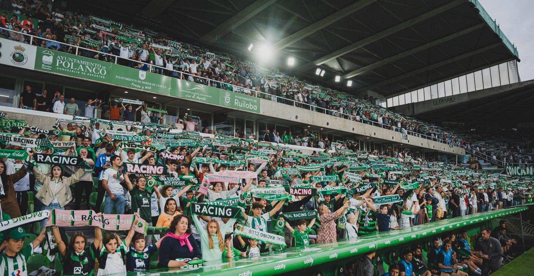Afición del Racing en El Sardinero.