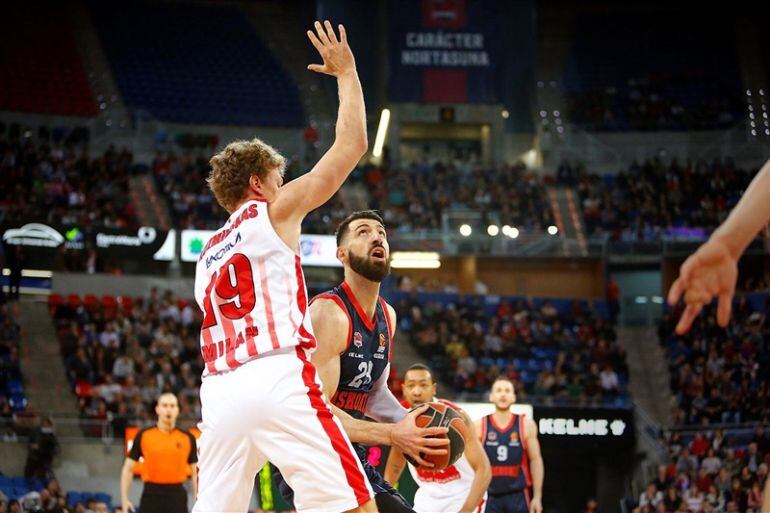 Kuzminskas y Shengelia protagonizaron un gran duelo.