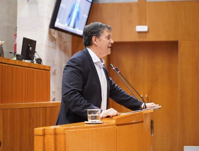 Joaquín Palacín, diputado de CHA, en las Cortes de Aragón