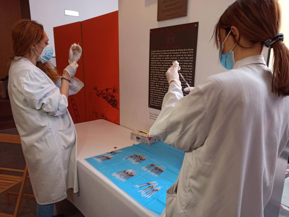 "La mejor vacuna, la que te toque"