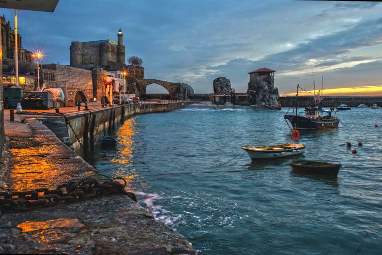 Puerto pesquero de Castro Urdiales.