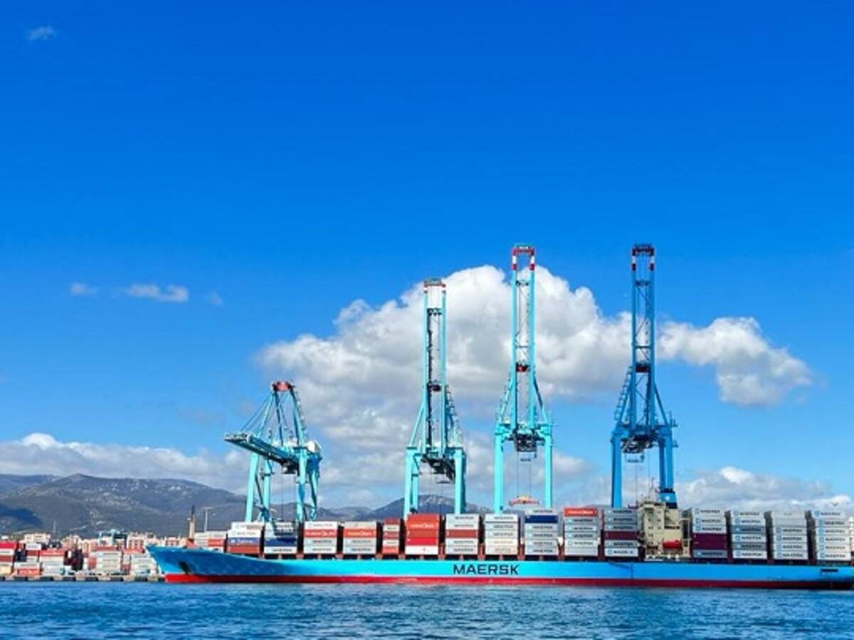 APM Terminals Algeciras registra un récord de carga sobre el 'Luna Maersk'