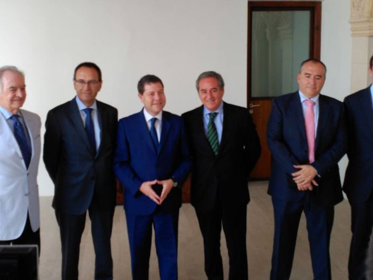 El presidente de la Patronal pide a Page préstamos para autónomos y planes de empleo para empresas