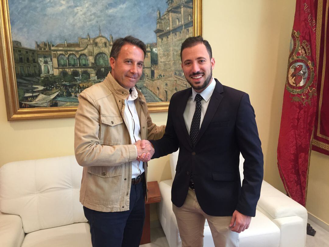 Fulgencio Gil (PP) y Francisco Morales (C's)