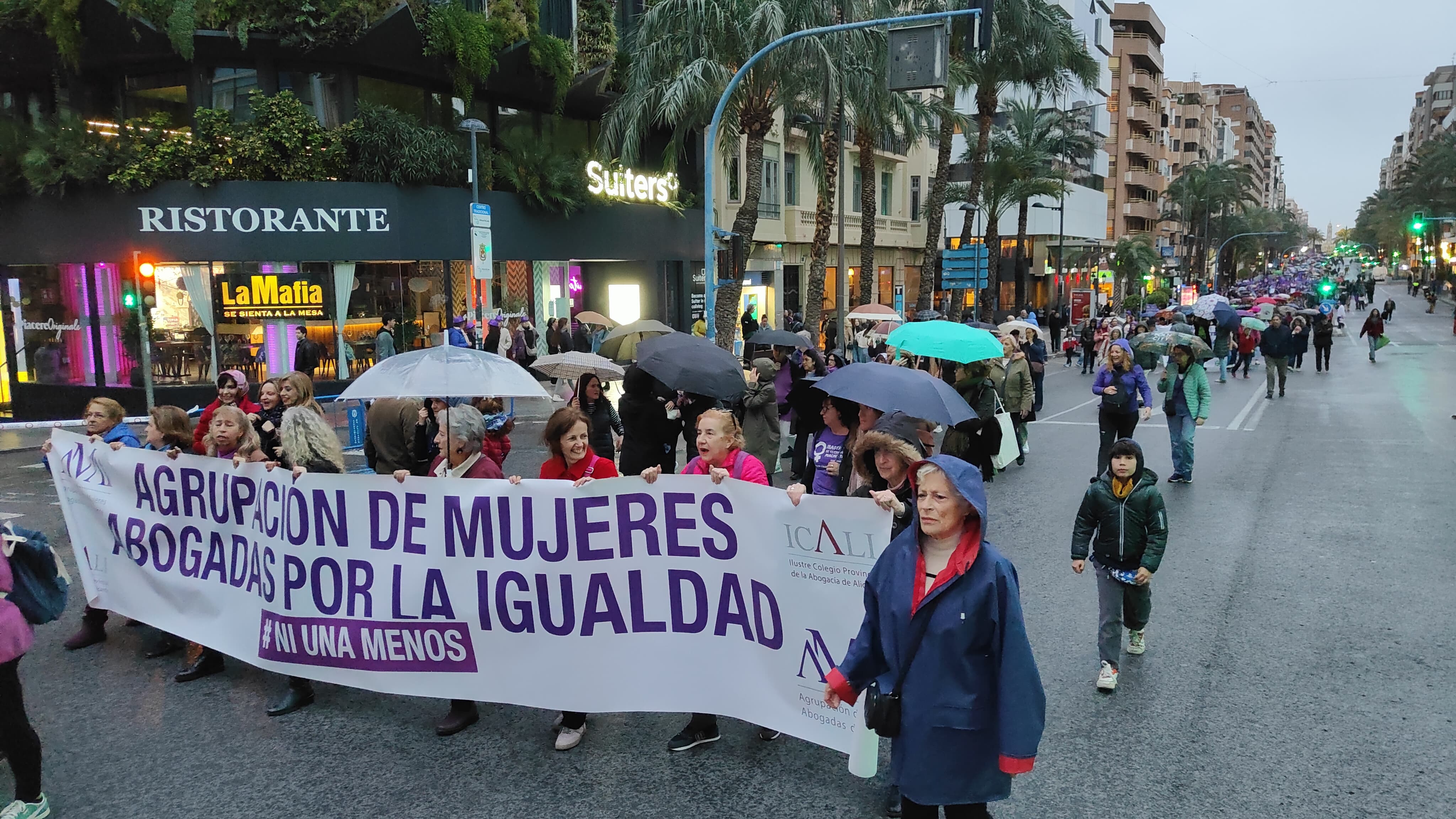 Manifestación del 8 de marzo por las calles de Alicante