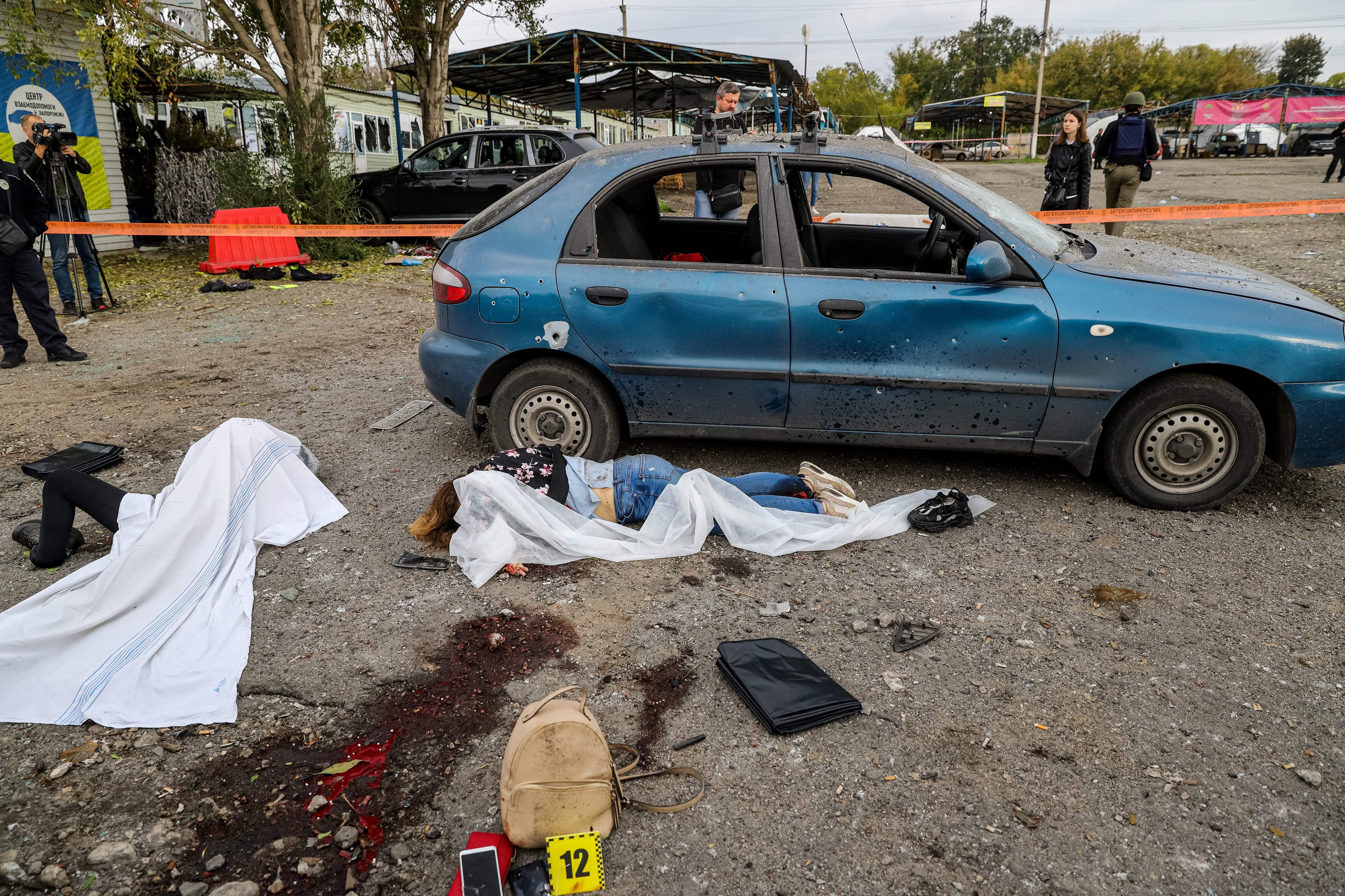 Matanza de civiles en Zaporiyia por un ataque ruso contra un convoy humanitario.