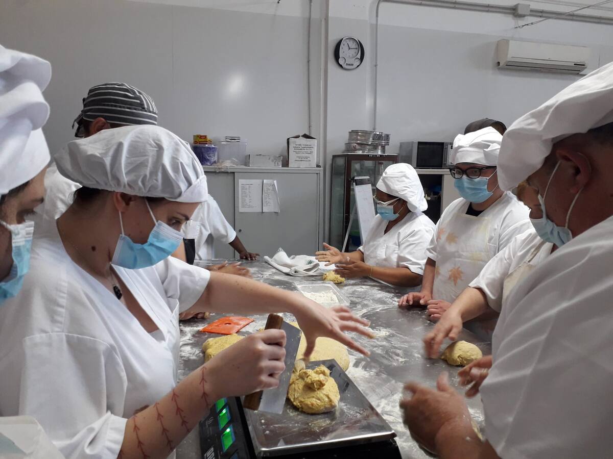 La primera escuela de panadería de Málaga sobrepasada por la demanda de obradores