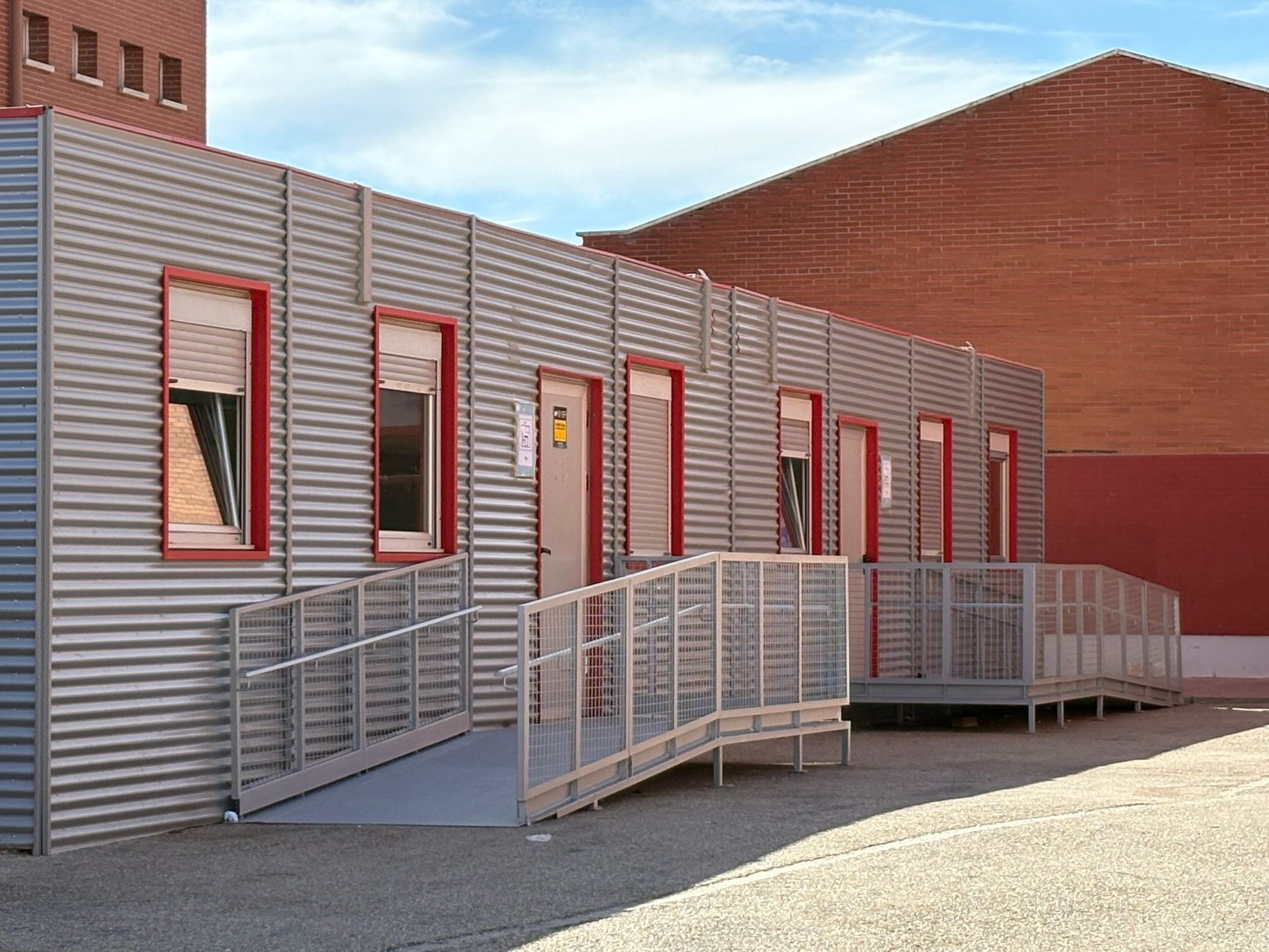 Las aulas prefabricadas se han instalado en el IES Juan Carlos I