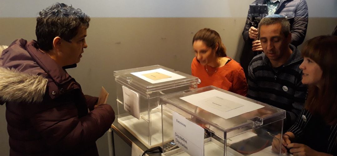 Simulacro de voto para personas con discapacidad intelectual
