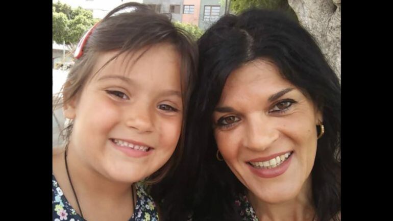 Imagen de Ana María y su hija Alba, difundida en las redes sociales