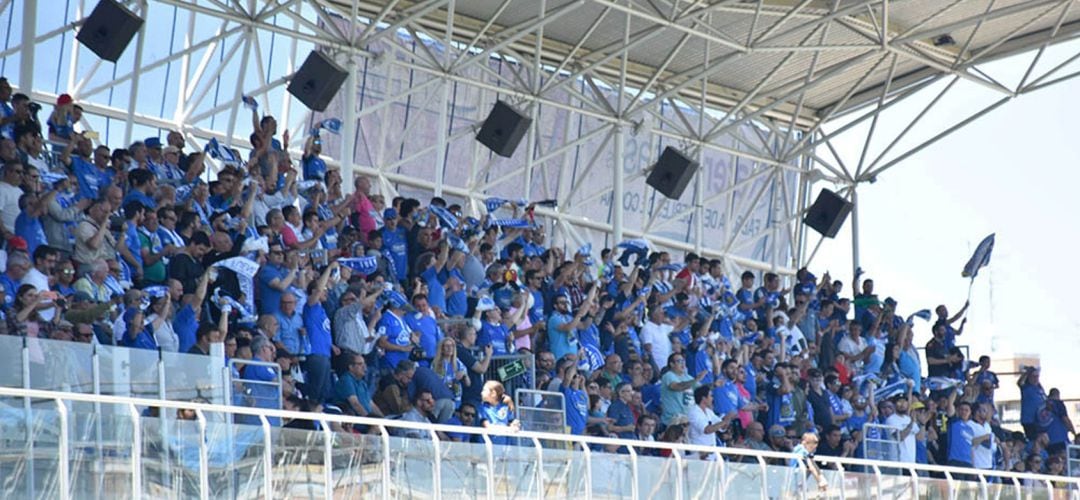 La tribuna actual del estadio Fernando Torres