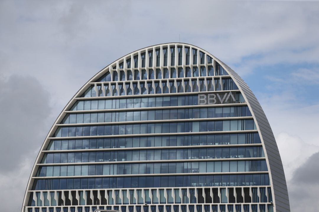 Edificio de la sede de BBVA en Madrid, conocido como &#039;La Vela&#039;