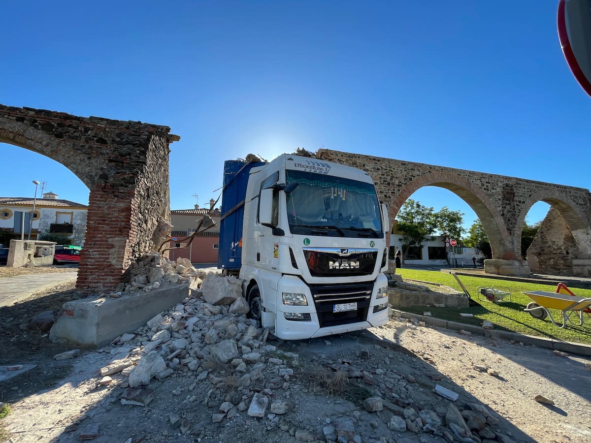 Algeciras abre el expediente para reconstruir el tramo dañado de Los Arcos del Cobre