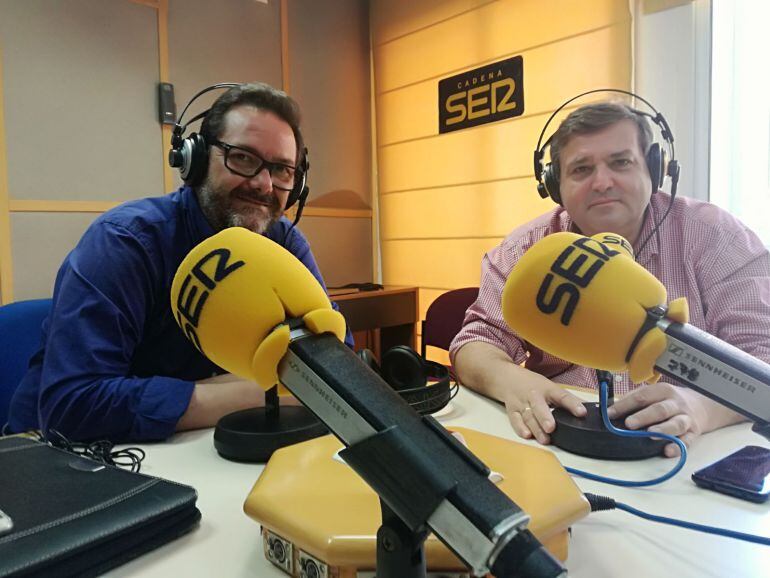 Rafael Barba secretario general del Círculo Emp0resarial de Turismo y Francisco José Martínez catedráticop y ex Rector de la Universidad de Huelva