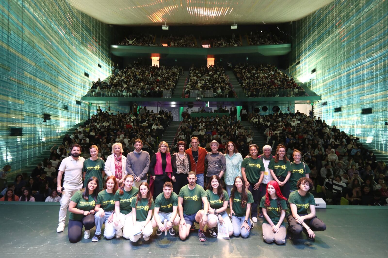Cientos de jóvenes lectores de Cartagena conocen a los autores finalistas de los Premios Mandarache
