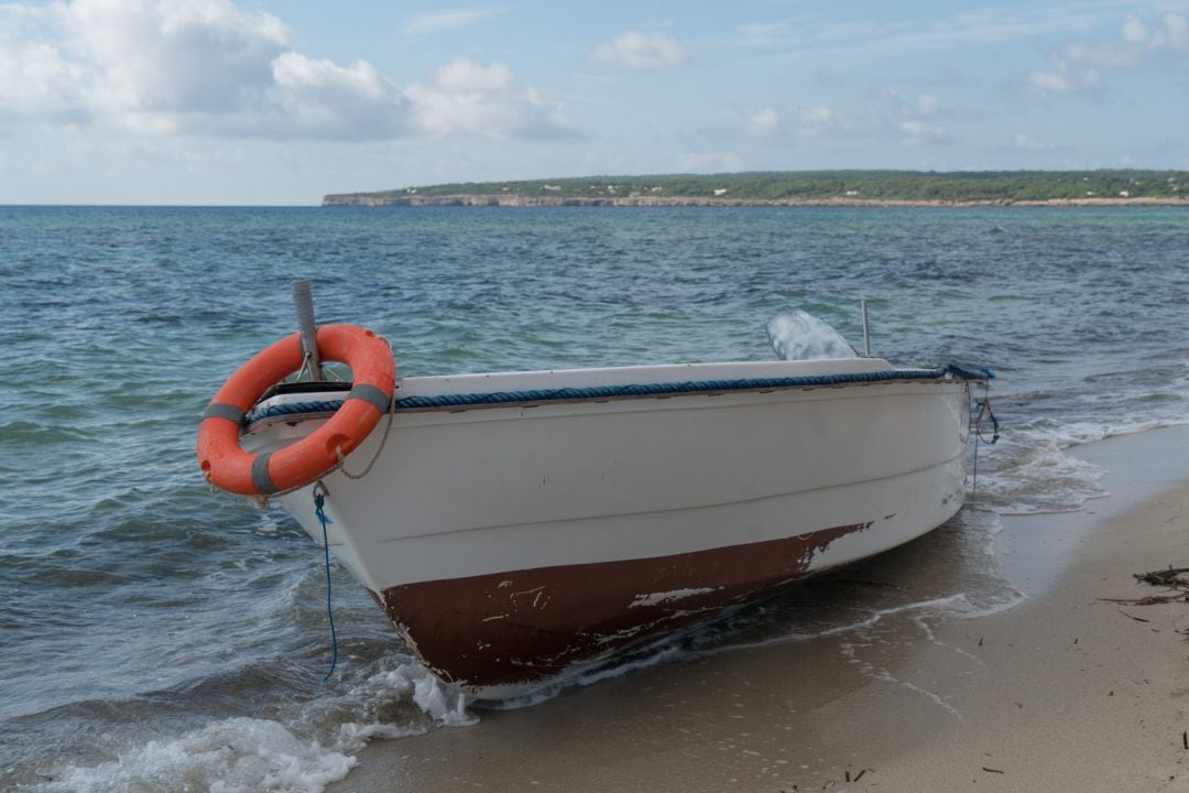 Imagen de archivo de una patera llegada a Ibiza